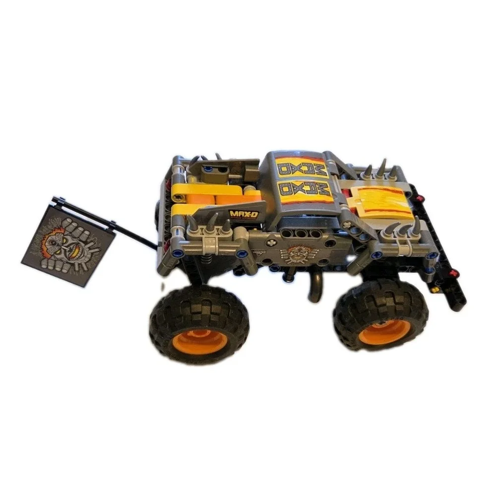 LEGO Technic Monster Jam Max-D 42119 Grey Pull Back Car Assembled